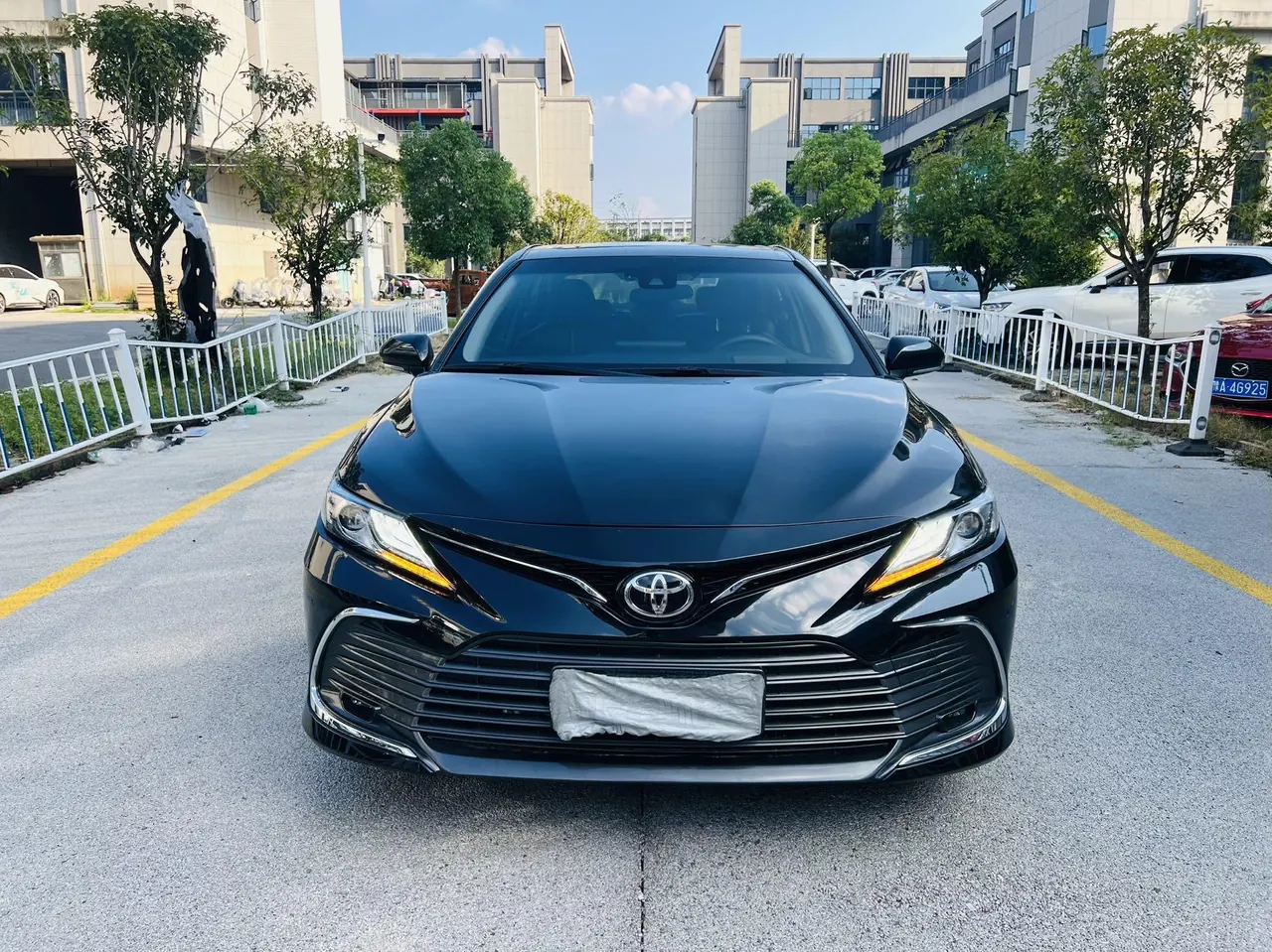 Toyota 2023 Camry 2.0G Stepless Deluxe Edition Automatic Gear 2