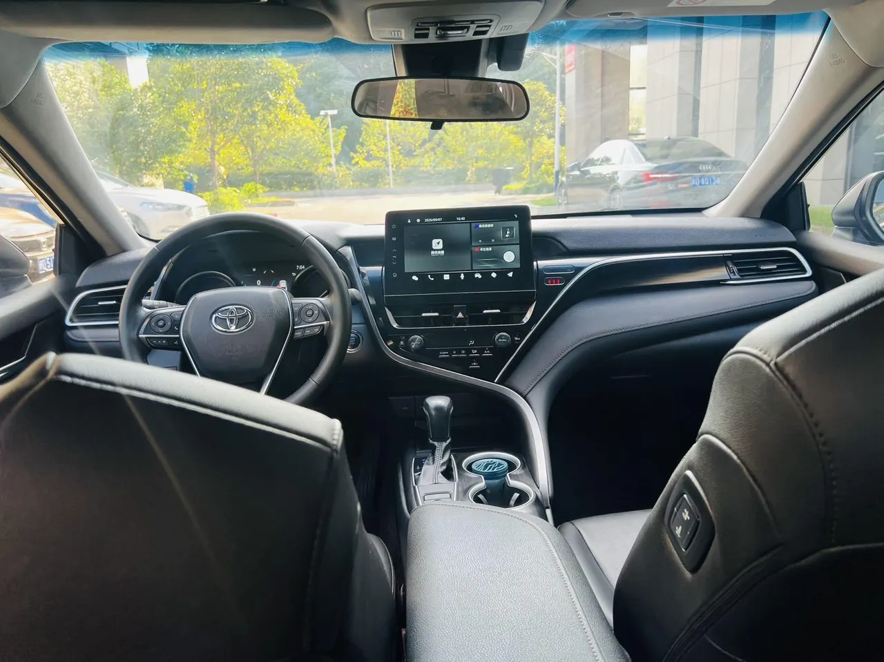 Toyota 2023 Camry 2.0G Stepless Deluxe Edition Automatic Gear 4