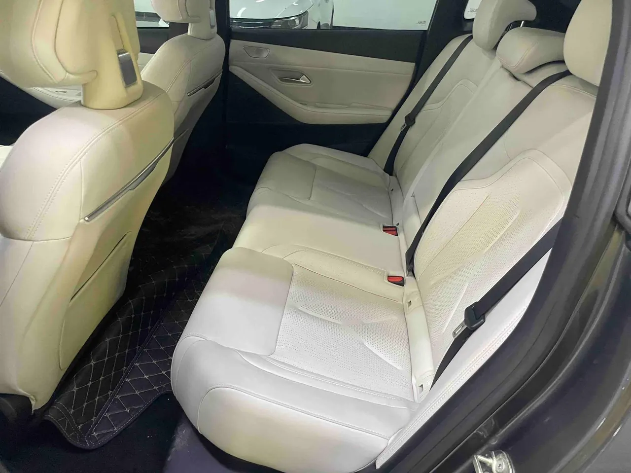 ChangAn Deepal 2022 SL03 1.5 1200 Range-extended Automatic Gear 4