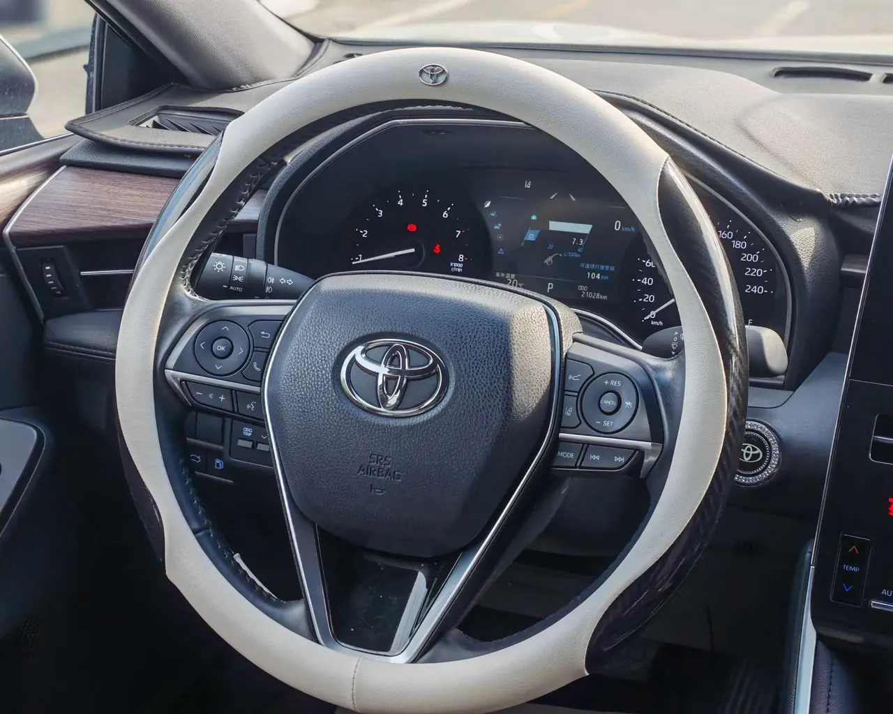 Toyota 2023 Asian Dragon 2.0 Stepless Deluxe Edition Automatic Gear 9