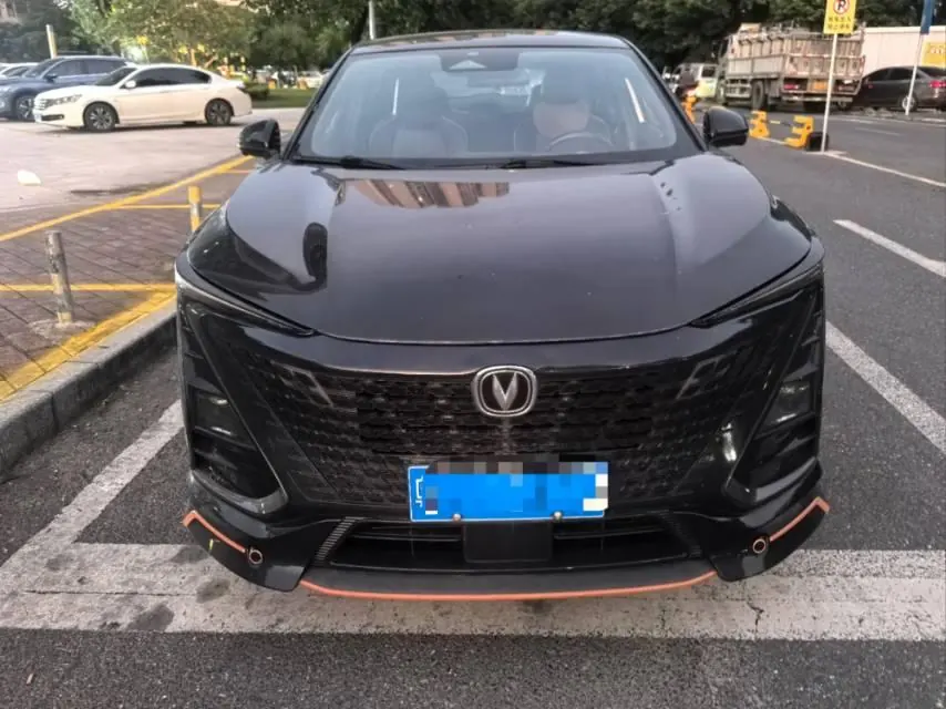 ChangAn 2022 UNI-T 1.5T honorable automatic gear 2