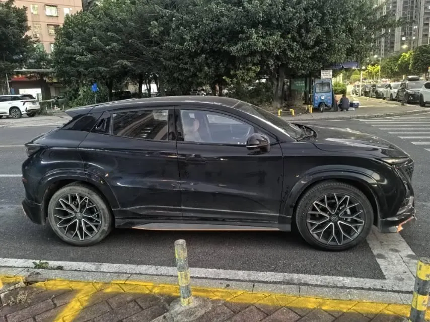 ChangAn 2022 UNI-T 1.5T honorable automatic gear 5