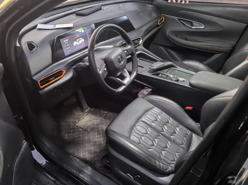 ChangAn 2022 UNI-T 1.5T honorable automatic gear 8