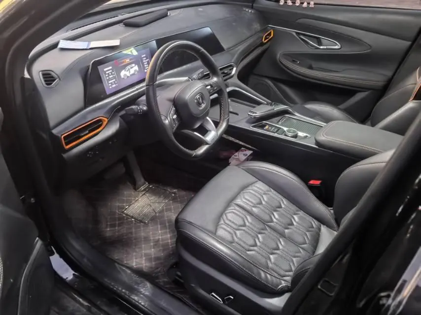 ChangAn 2022 UNI-T 1.5T honorable automatic gear 9