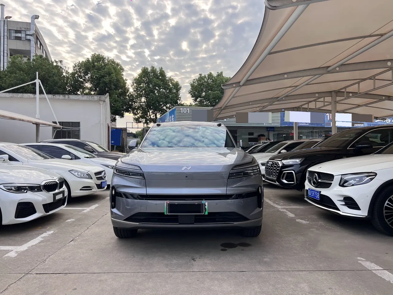 ONVO 2025 L90 Ultra Six‑Seater Automatic 2