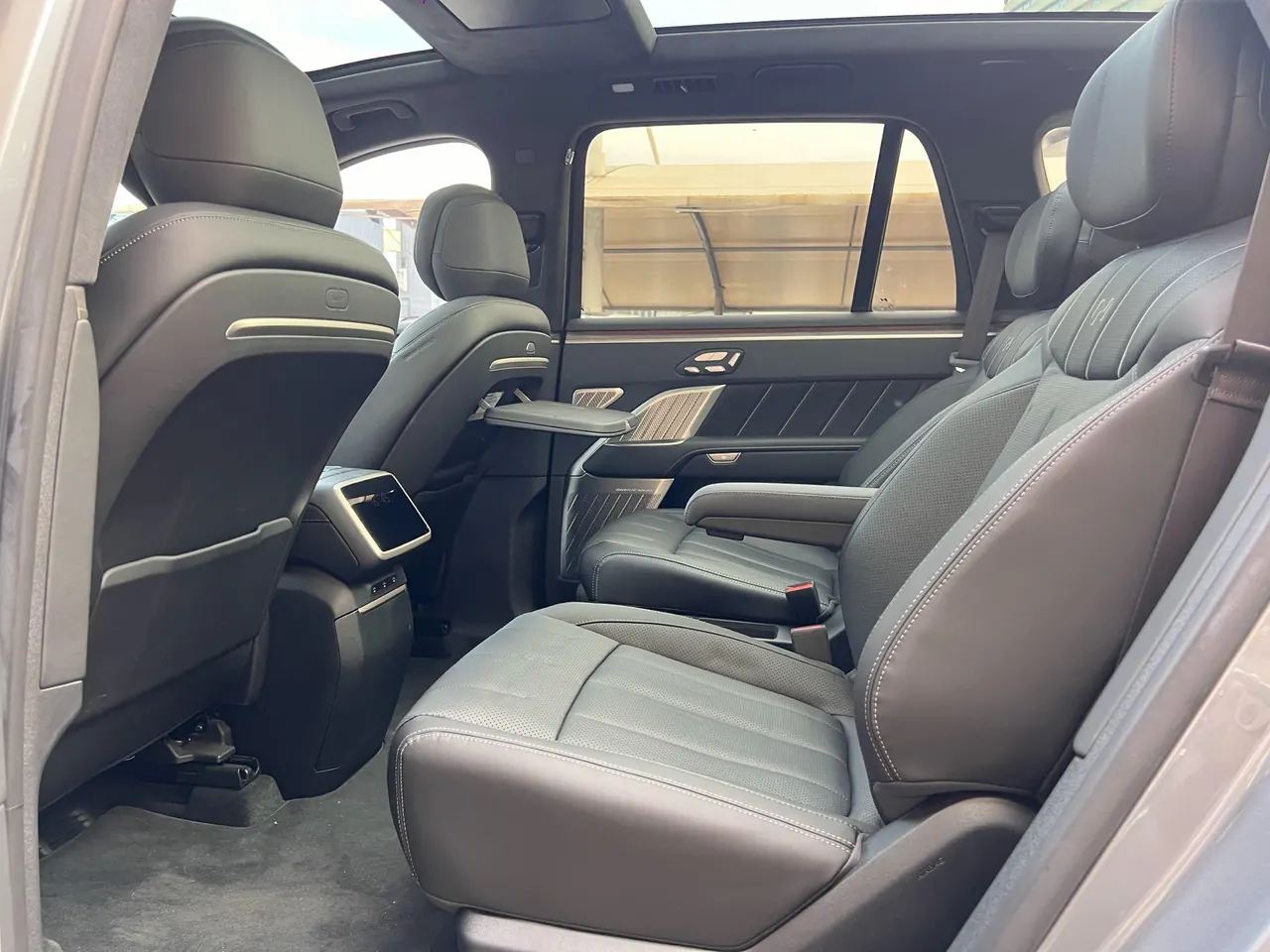 ONVO 2025 L90 Ultra Six‑Seater Automatic 6