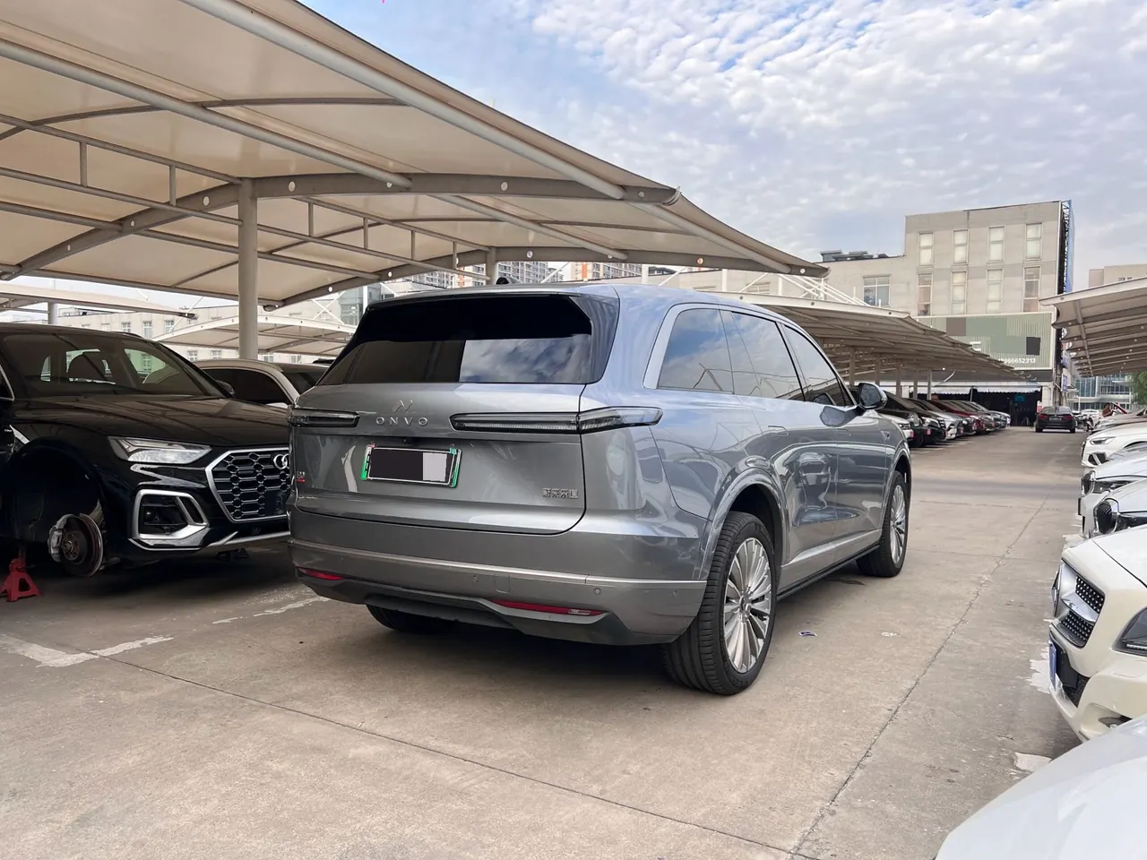 ONVO 2025 L90 Ultra Six‑Seater Automatic 9