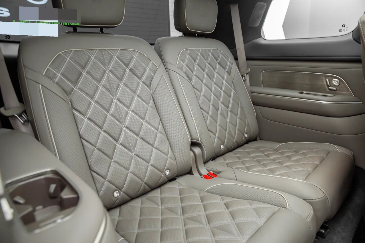 NIO 2026 ES8 6-seat executive deluxe automatic gear 9