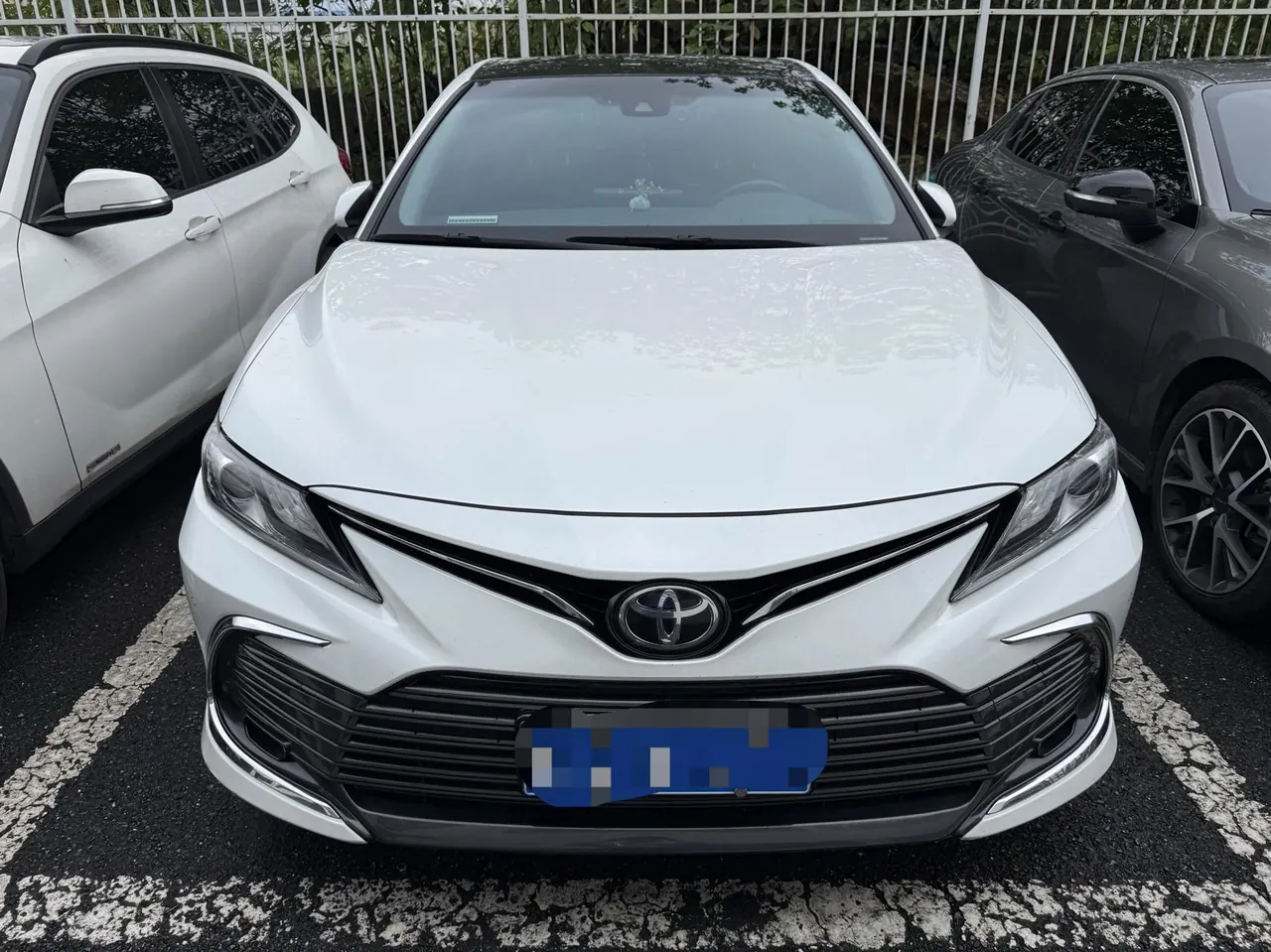 Toyota 2021 Camry 2.5G Deluxe Edition Automatic Gear 2