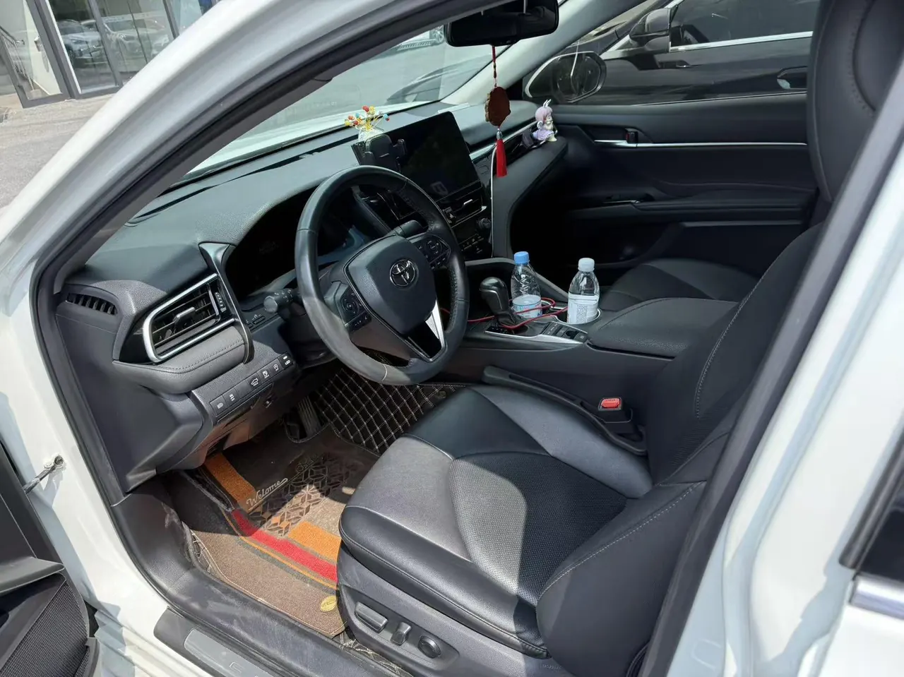 Toyota 2021 Camry 2.5G Deluxe Edition Automatic Gear 4