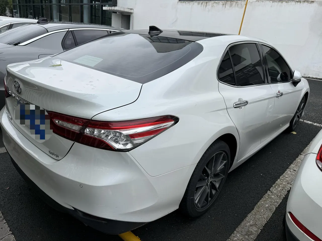 Toyota 2021 Camry 2.5G Deluxe Edition Automatic Gear 9