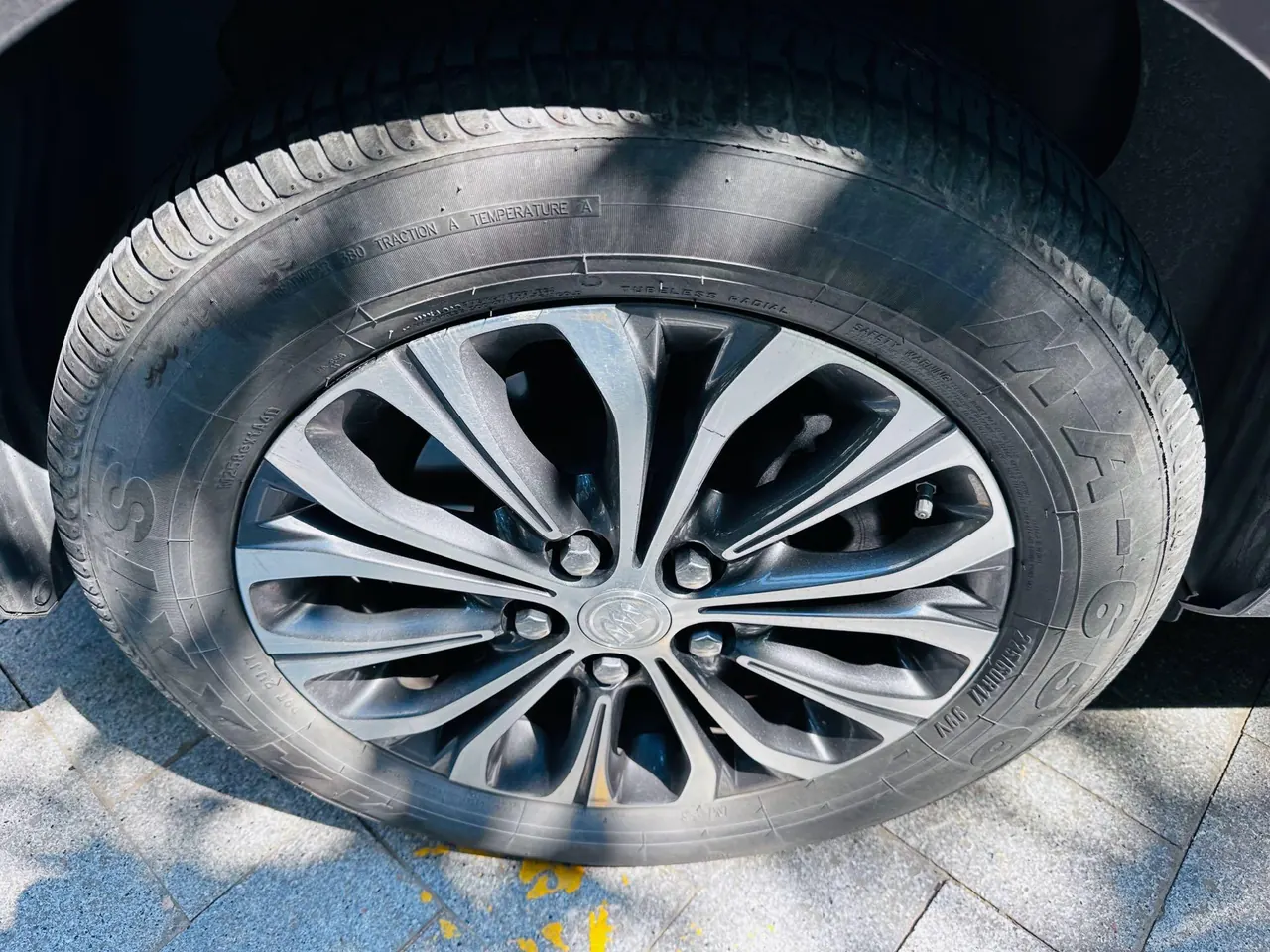 Buick 2021 GL8 Land Business Class 2.0T 652T Comfortable Automatic Gear 14