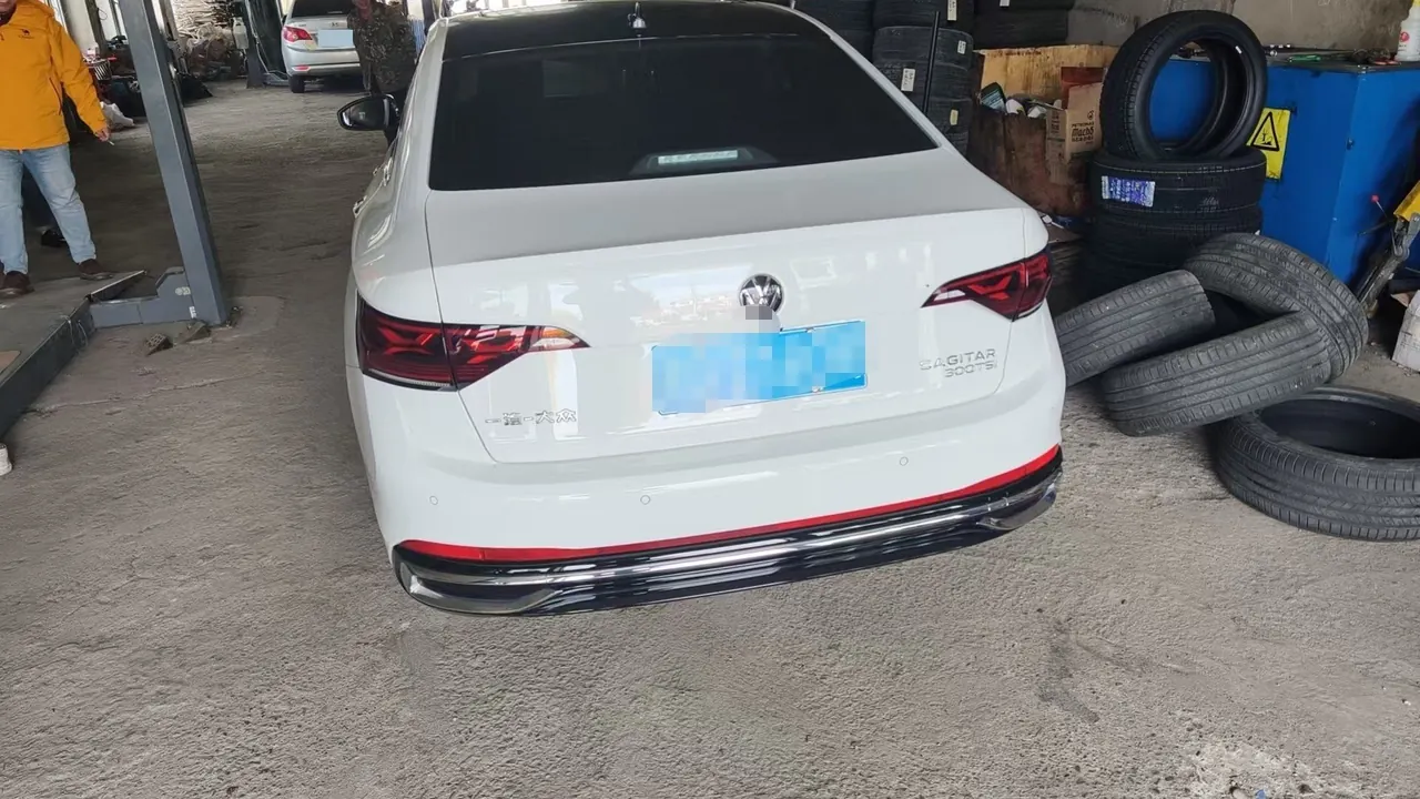 Volkswagen 2023 Sagitar 1.5TSI 300TSI Exceed Edition Automatic 3