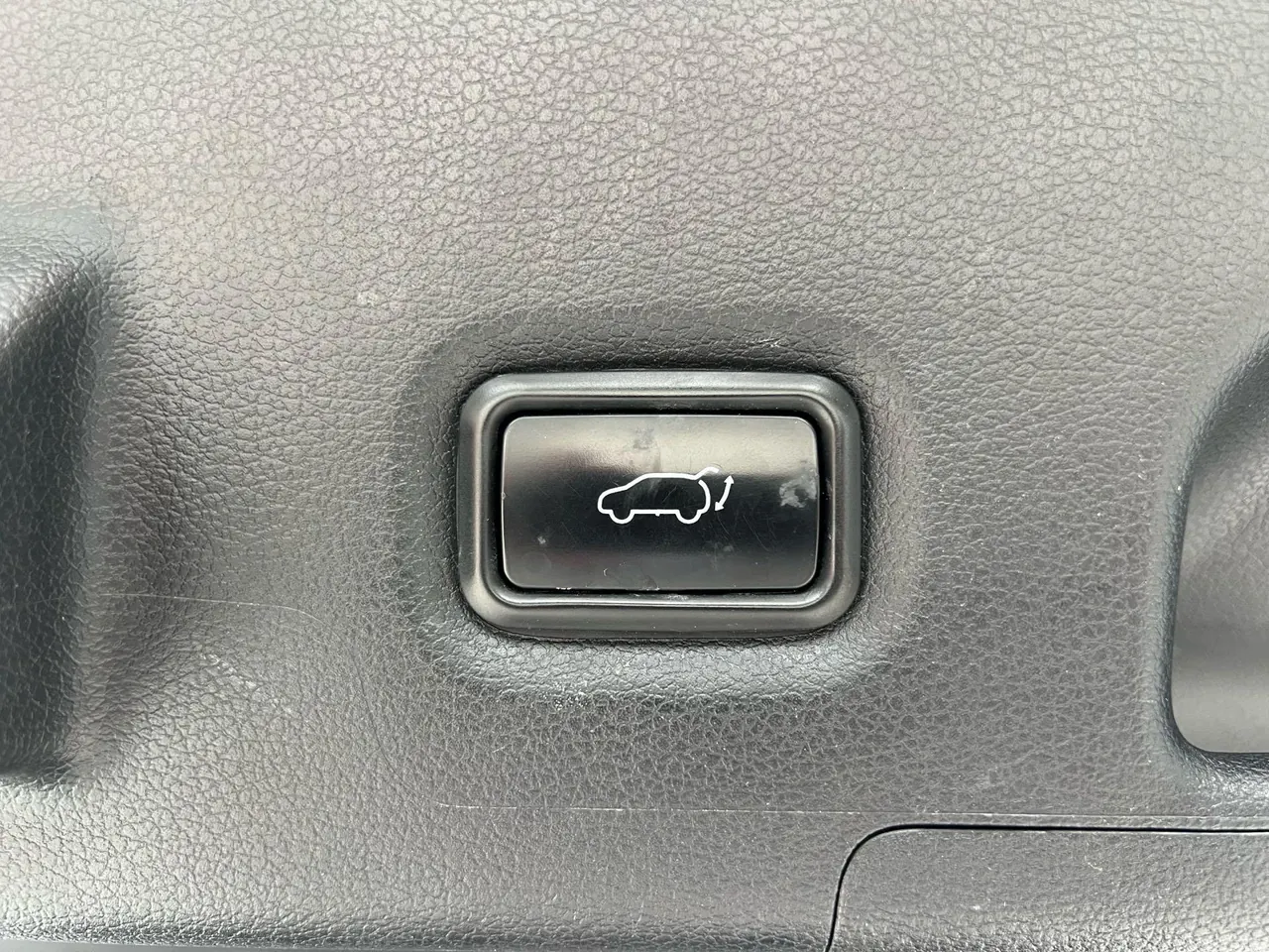Hyundai 2023 Shengda Traveler 2.0TGDi 380TGDi GLX Two-Drive Elite Edition Automatic Gear 18