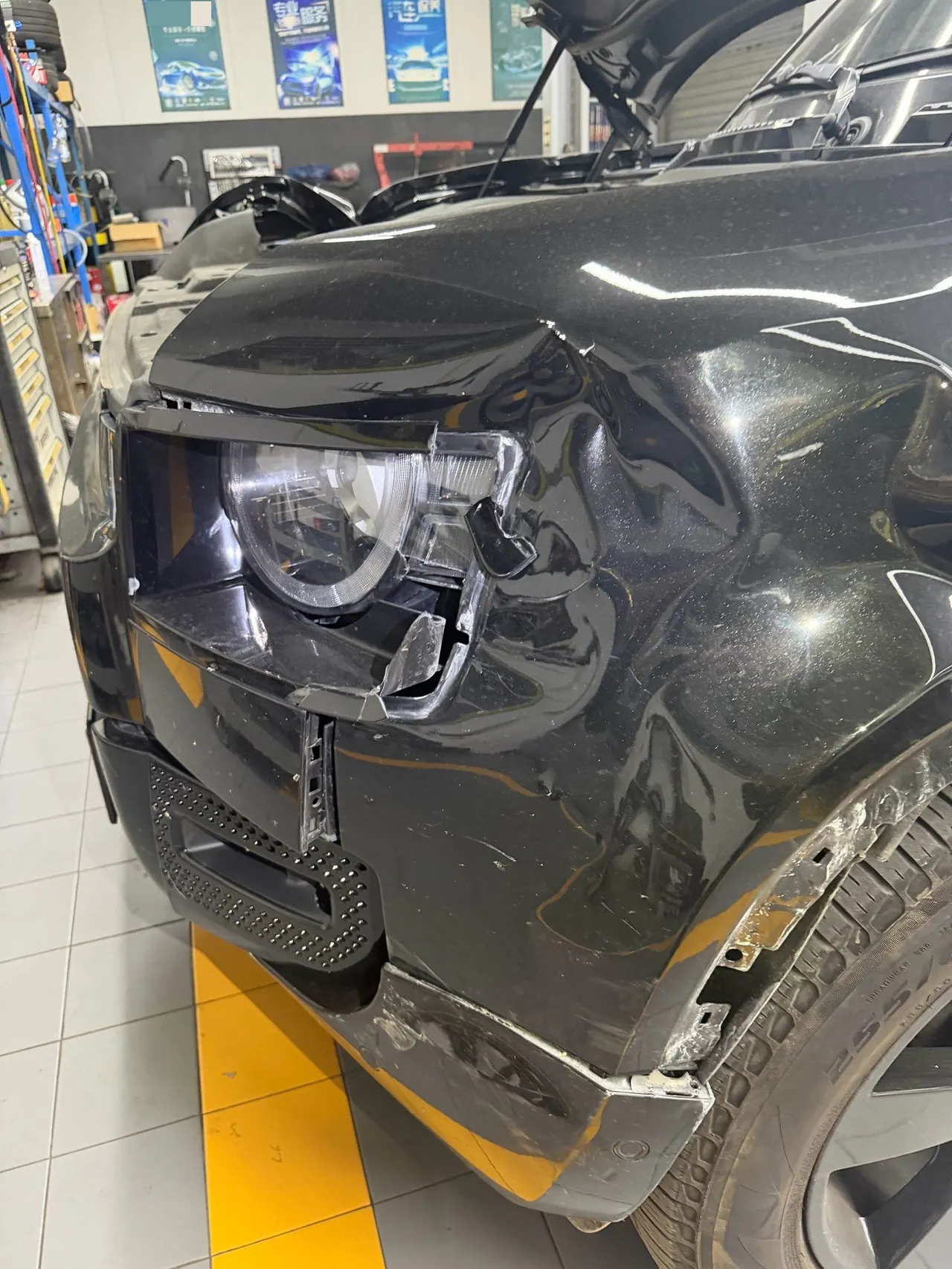Land Rover Guard (Imported) 2025 Guard 110 48V 3.0T P400 -Dynamic HSE Automatic Gear 6