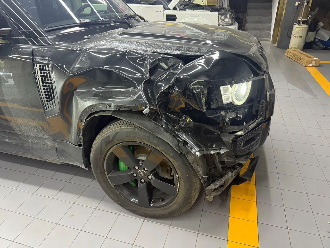 Land Rover Guard (Imported) 2025 Guard 110 48V 3.0T P400 -Dynamic HSE Automatic Gear 7