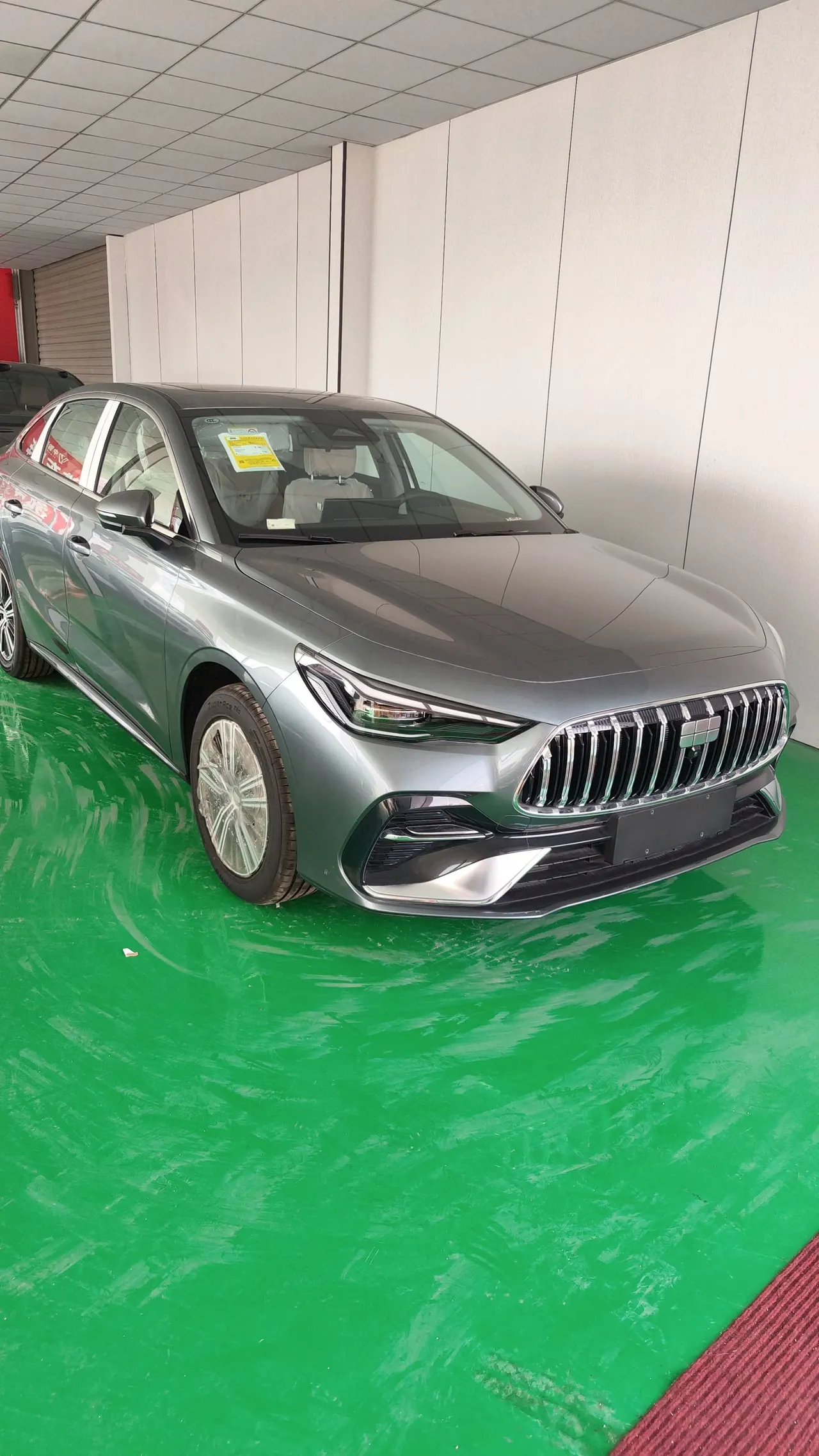 Geely Galaxy 2025 xingyao 6 EM-i 1.5 125km exploration version automatic gear 2