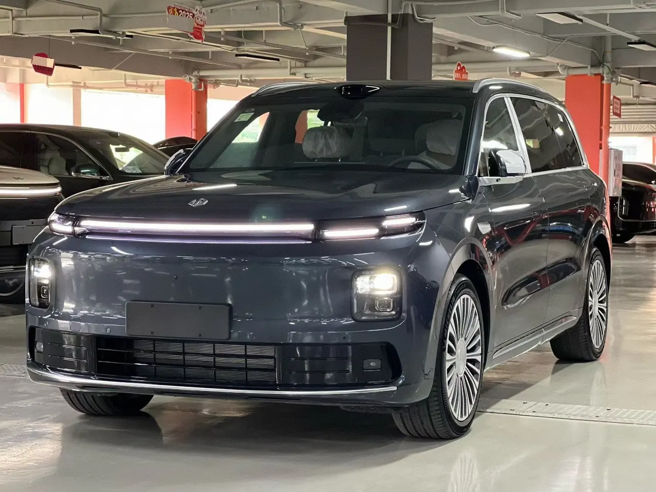 Open image lightbox: Leapmotor 2026 D 19 500 Zhizun Edition 6-seat Automatic Gear
