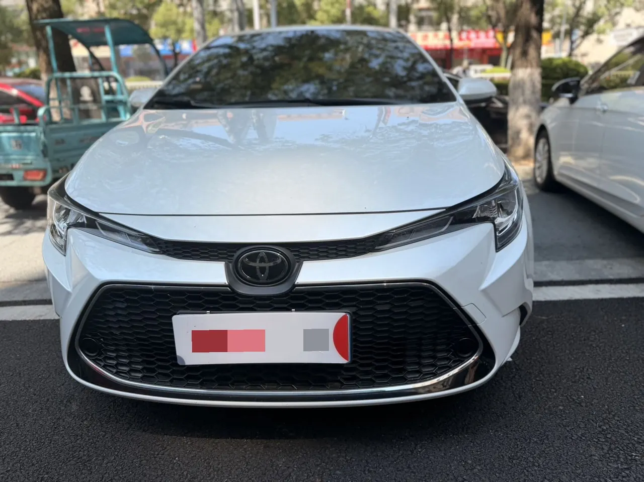 Toyota 2021 Lei Ling 1.2T Stepless 185T Deluxe Automatic Gear 2