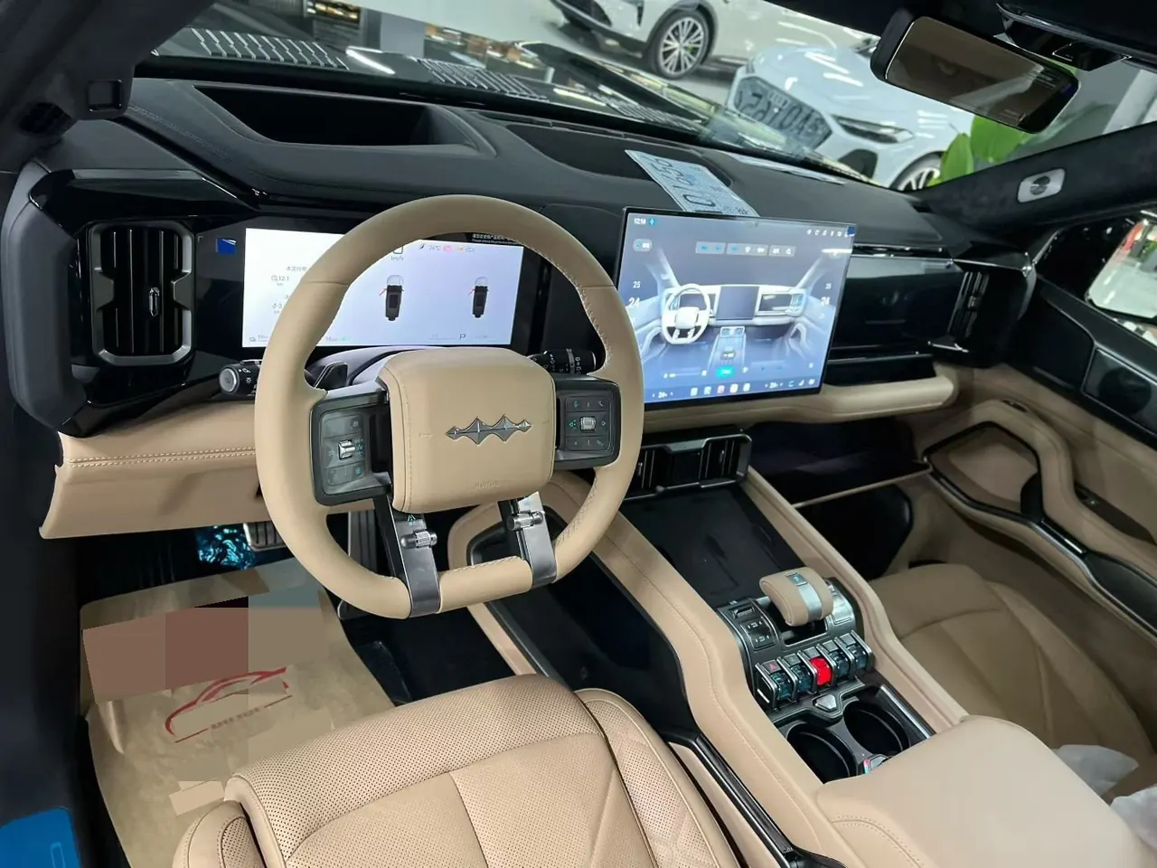 FangChengBao 2026 Leopard 8 2.0T Stepless Flash Charge 7-seat Automatic Gear 6