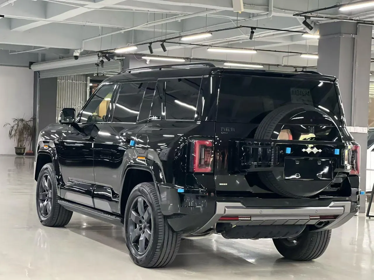 FangChengBao 2026 Leopard 8 2.0T Stepless Flash Charge 7-seat Automatic Gear 7