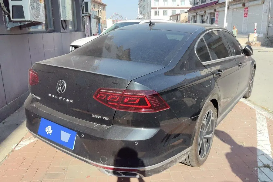 Volkswagen 2023 Magotan 2.0TSI 330TSI 2 million Commemorative Luxury Automatic Gear 6