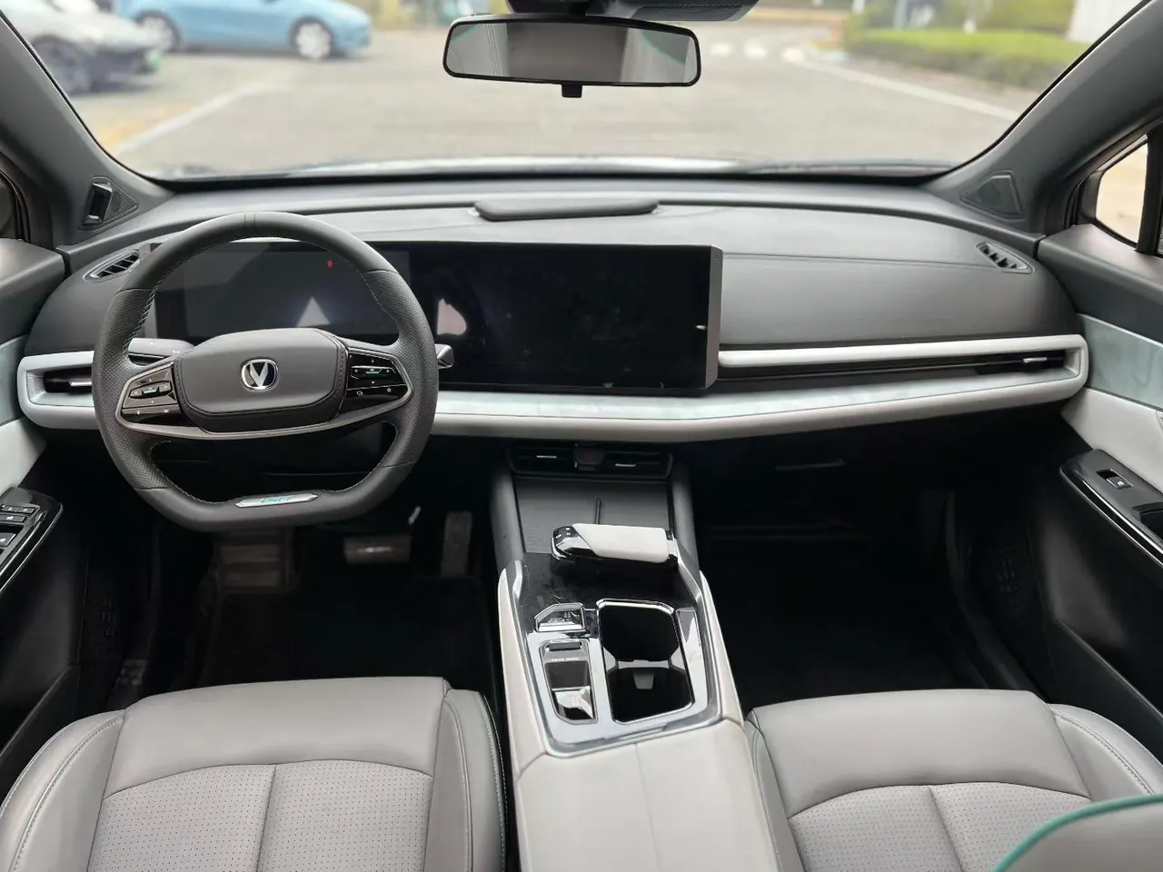 ChangAn 2023 UNI-T 1.5T honorable automatic gear 5