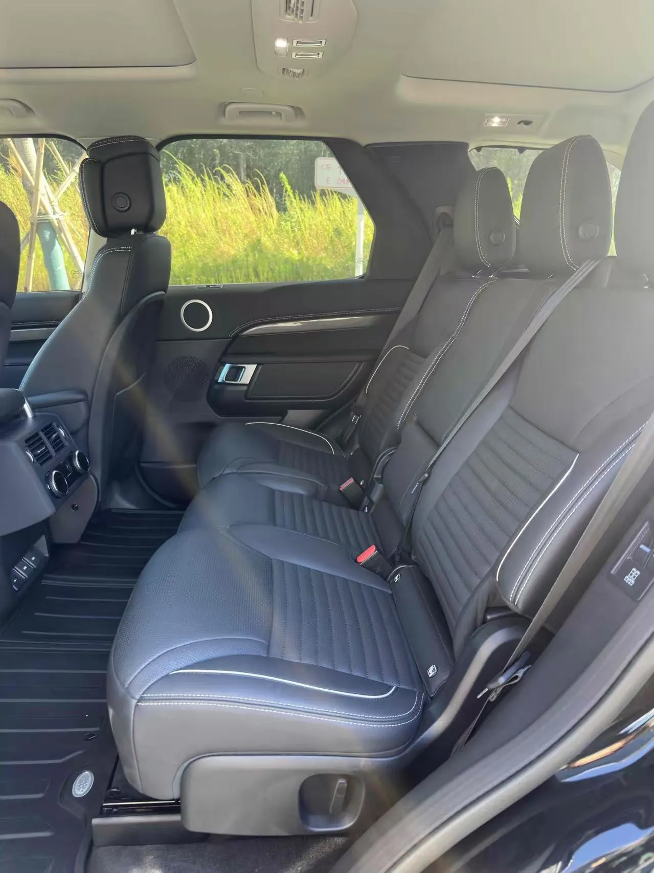 Land Rover Discovery (Imported) 2023 Discovery 5 48V 3.0T 360PS Metropolitan Edition (Modified) Automatic Gear 7