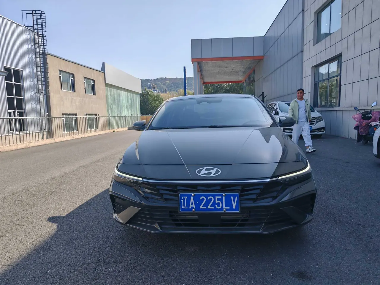 Hyundai 2026 Elantra -3-compartment 1.5 stepless LUX premium automatic gear 2