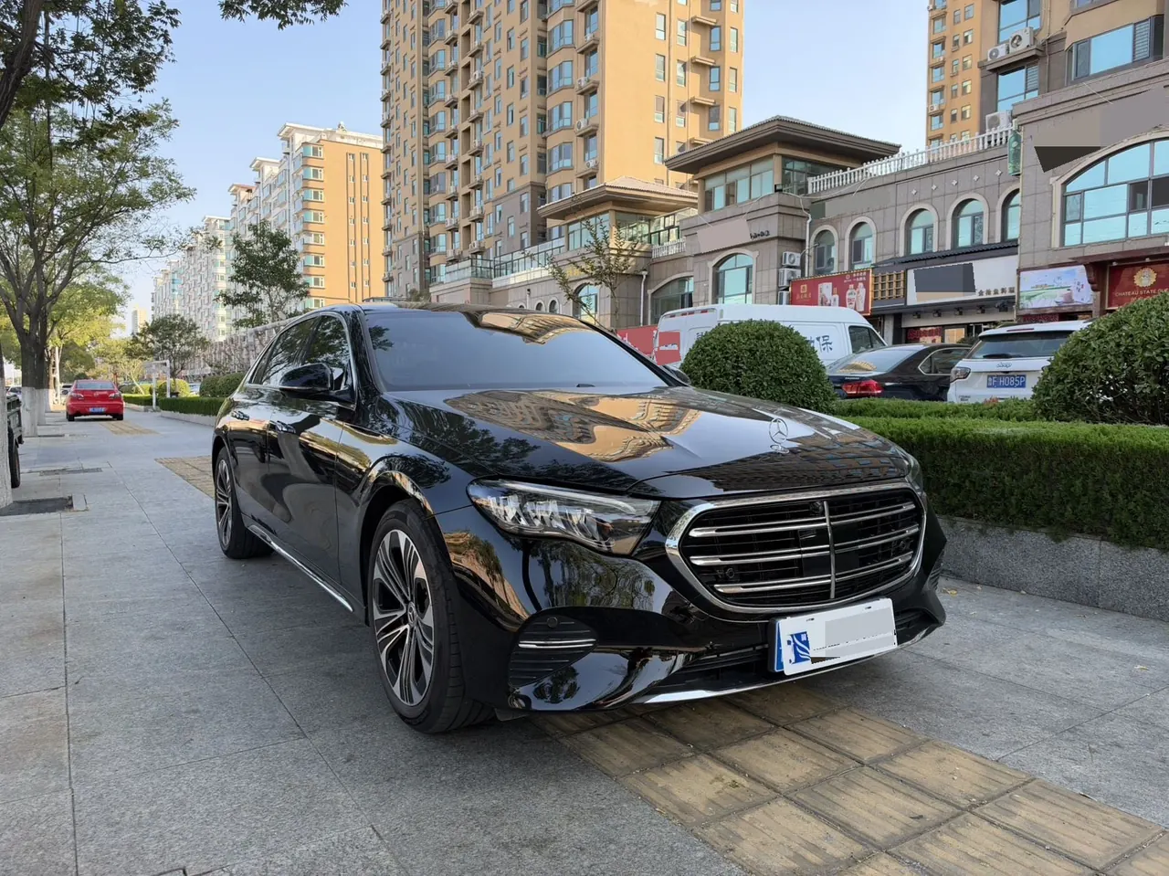 Mercedes Benz E-Class 2026 model E 300 L 48V 2.0T Luxury Edition Automatic 3