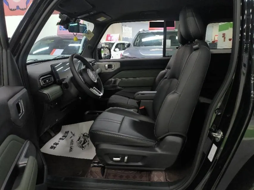 BaoJun 2023 Yue also flagship automatic gear 2
