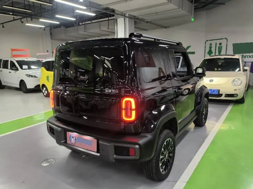 BaoJun 2023 Yue also flagship automatic gear 3