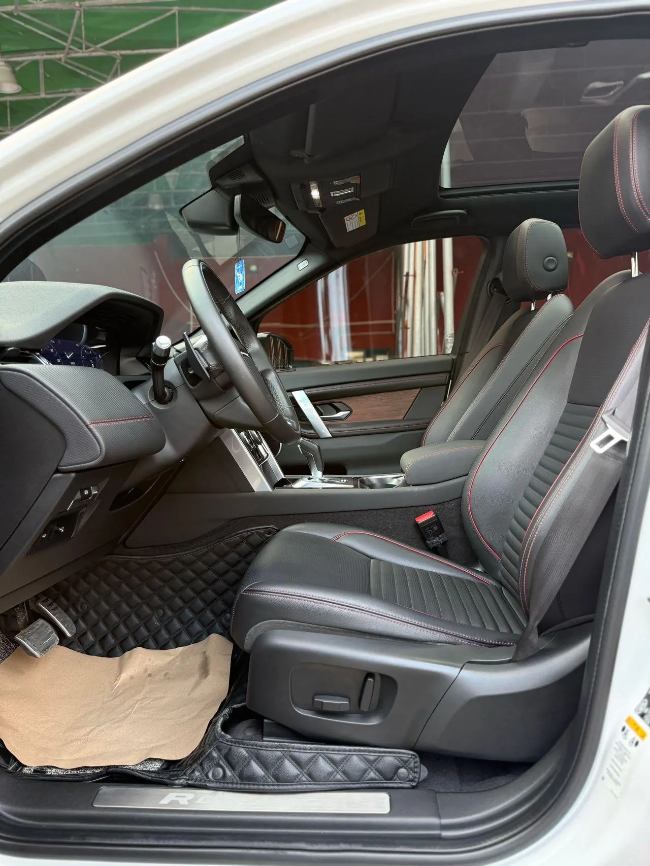 Land Rover 2021 Discovery Sports Edition 48V 2.0T 249PS R-Dynamic S Performance Edition Automatic Gear 4