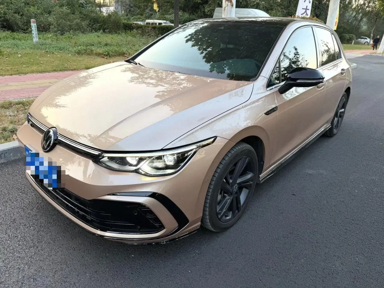 Открыть галерею: Volkswagen 2021 Golf 8 R-Line 1.4TSI 280TSI Automatic
