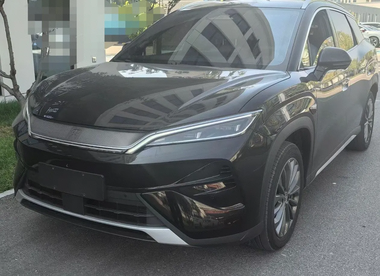 BYD 2026 Song Ultra EV 710KM Exceed Automatic Transmission - View 1