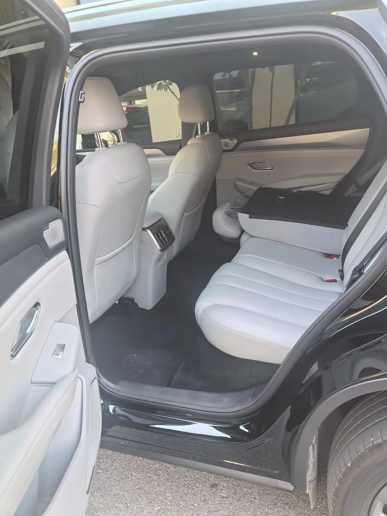 BYD 2026 Song Ultra EV 710KM Exceed Automatic Transmission 3