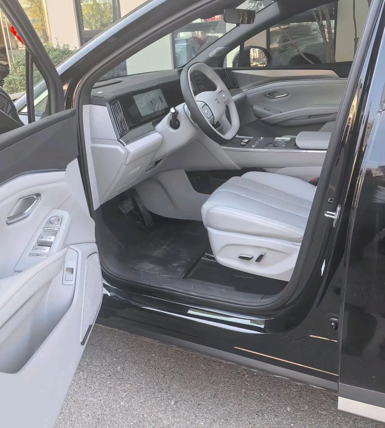BYD 2026 Song Ultra EV 710KM Exceed Automatic Transmission 5