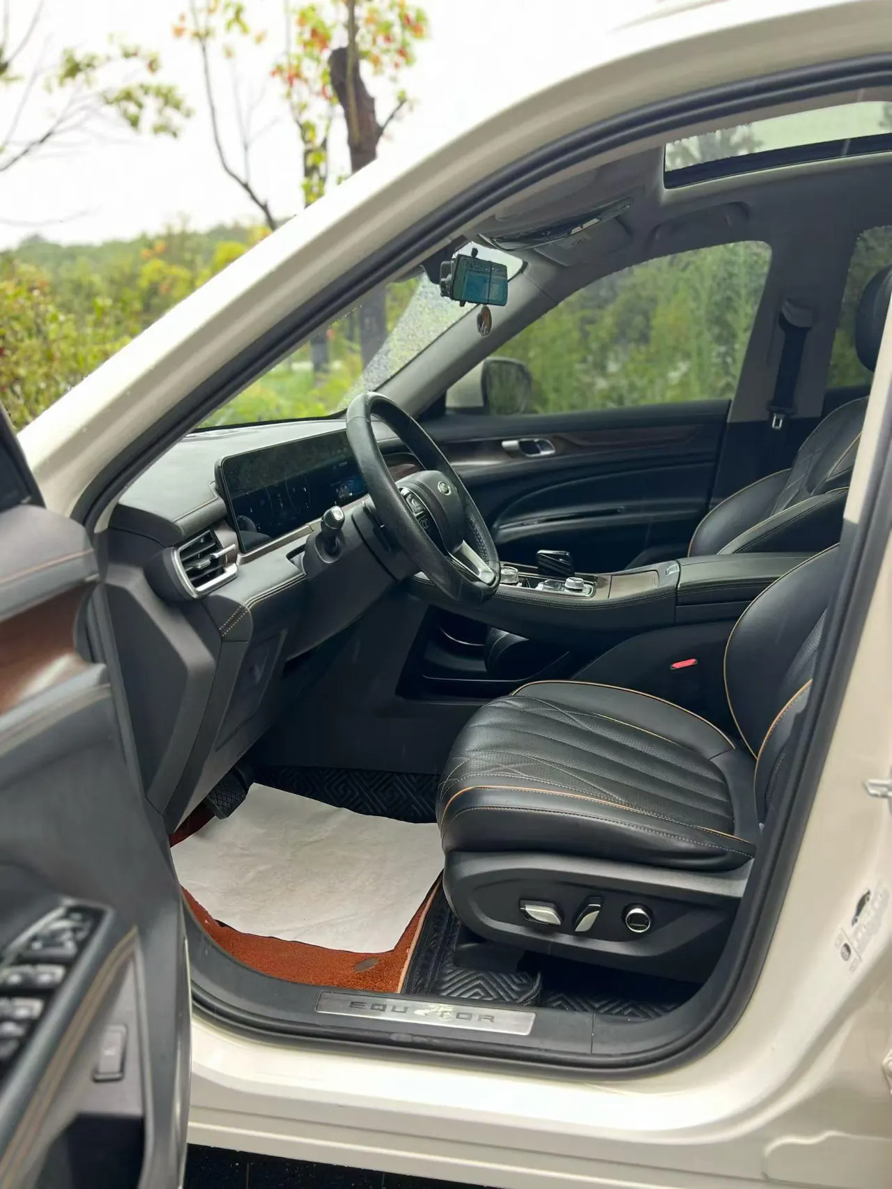 Ford 2021 Lingyu 2.0T EcoBoost 225 Zunling PLUS7 automatic gear 5