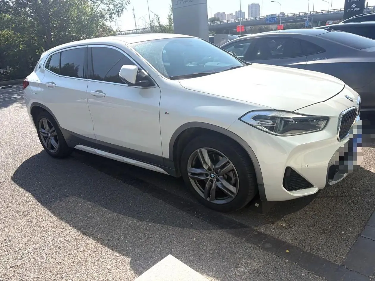 BMW 2021 X2 sDrive25i 2.0T M off-road set automatic gear 4