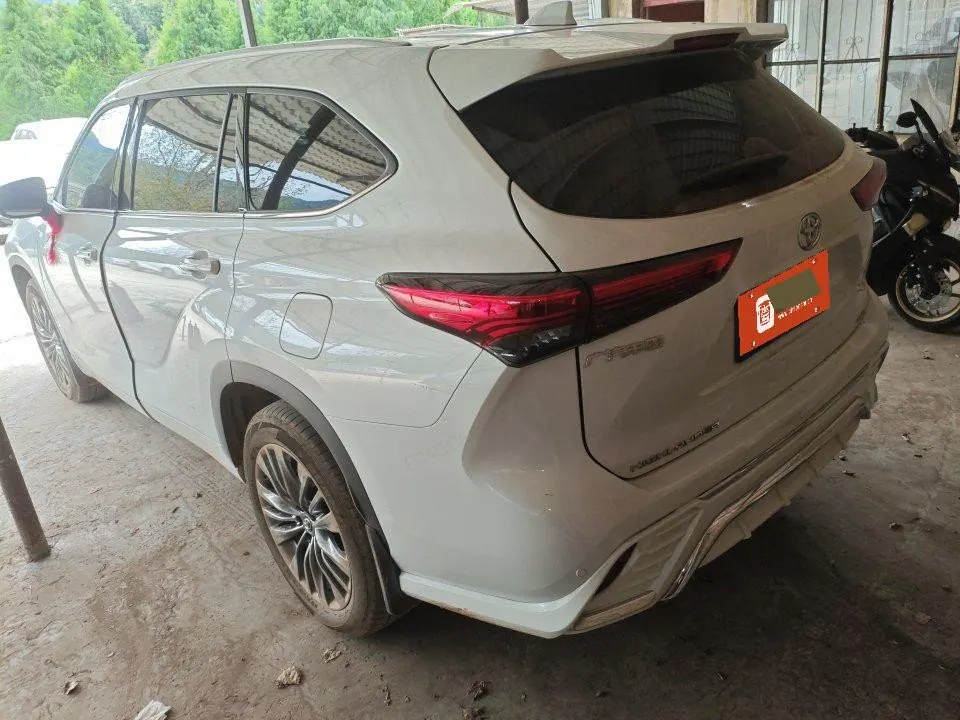 Toyota 2026 Highlander 2.0T 380T 4-wheel drive premium version 7-seat automatic gear 3