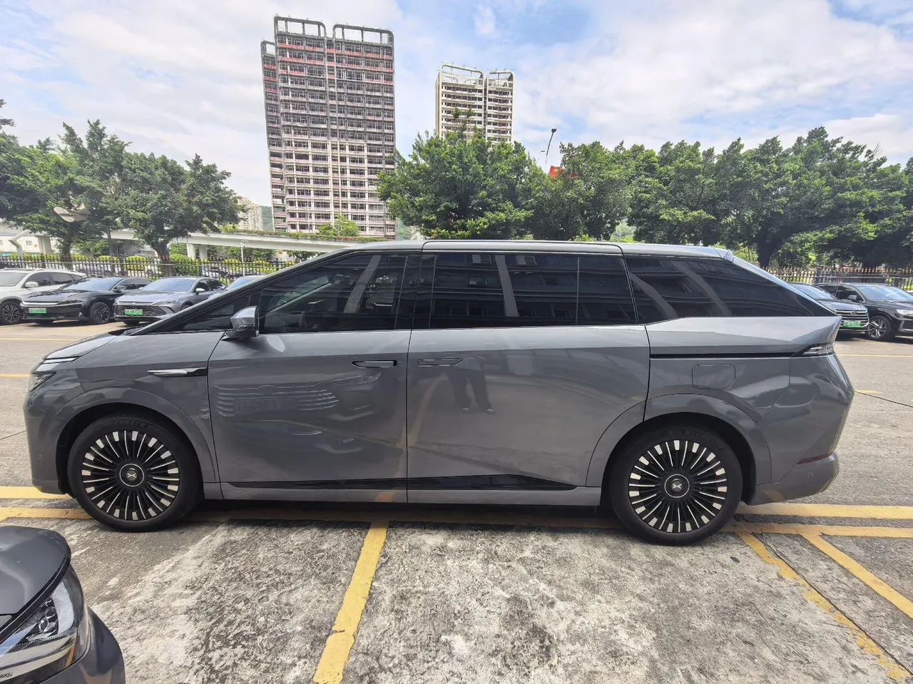 Xpeng 2026 X9 1602 Ultra Automatic 2