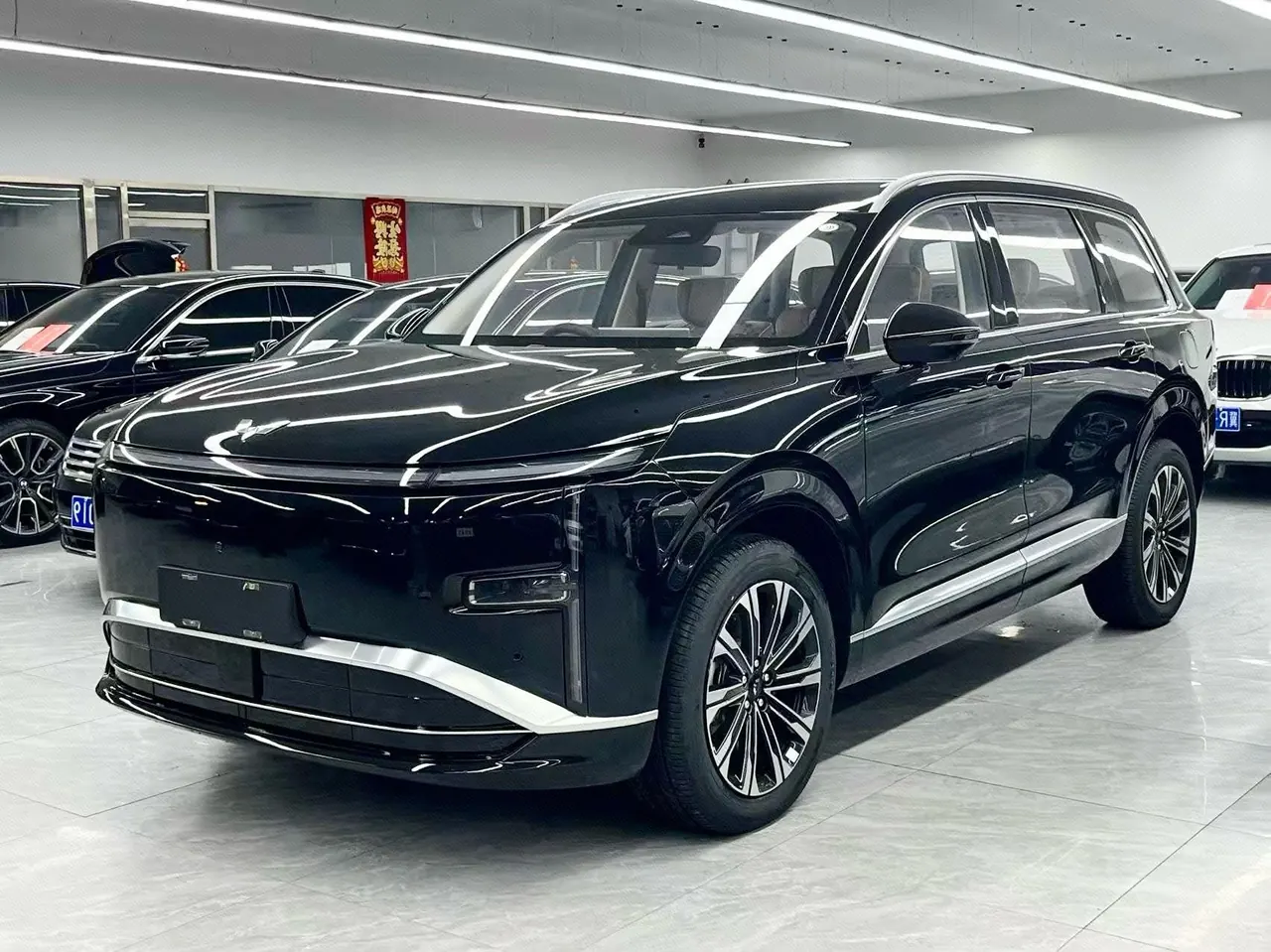 Open image lightbox: WuLing 2026 Starlight L 1.5 Stepless 260km Six-seater Automatic Gear