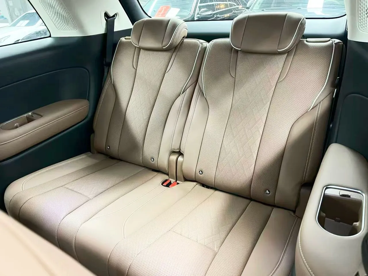 WuLing 2026 Starlight L 1.5 Stepless 260km Six-seater Automatic Gear 10