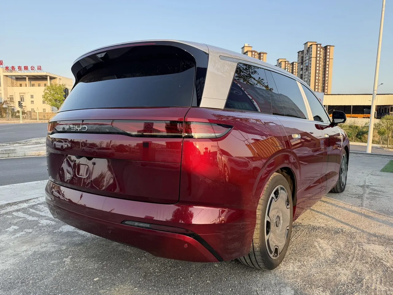 BYD 2026 Datang EV 850KM Four-wheel Drive Prosperity Edition Automatic Gear 5