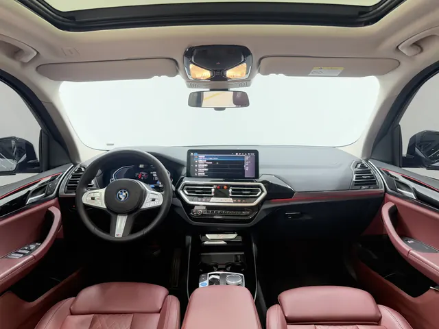 BMW 2023 iX3 leading automatic 5