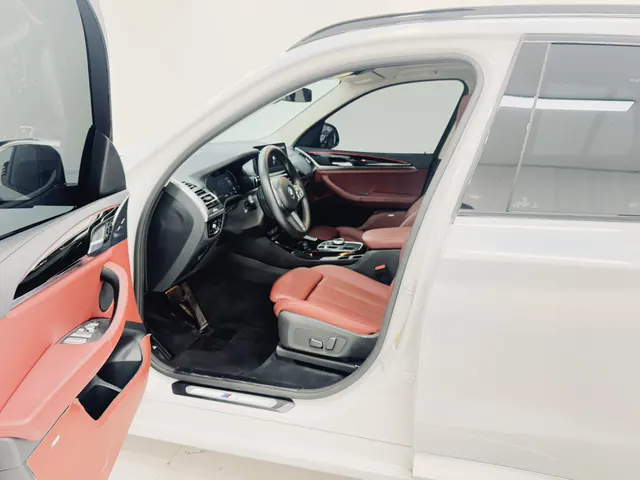 BMW 2023 iX3 leading automatic 8