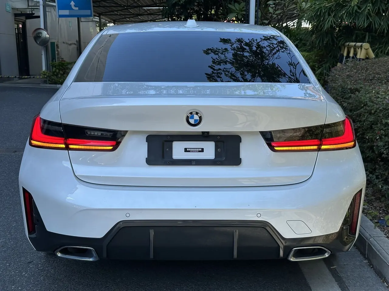BMW 3 Series 2023 325Li 2.0T M Sports Suit Automatic Gear 5
