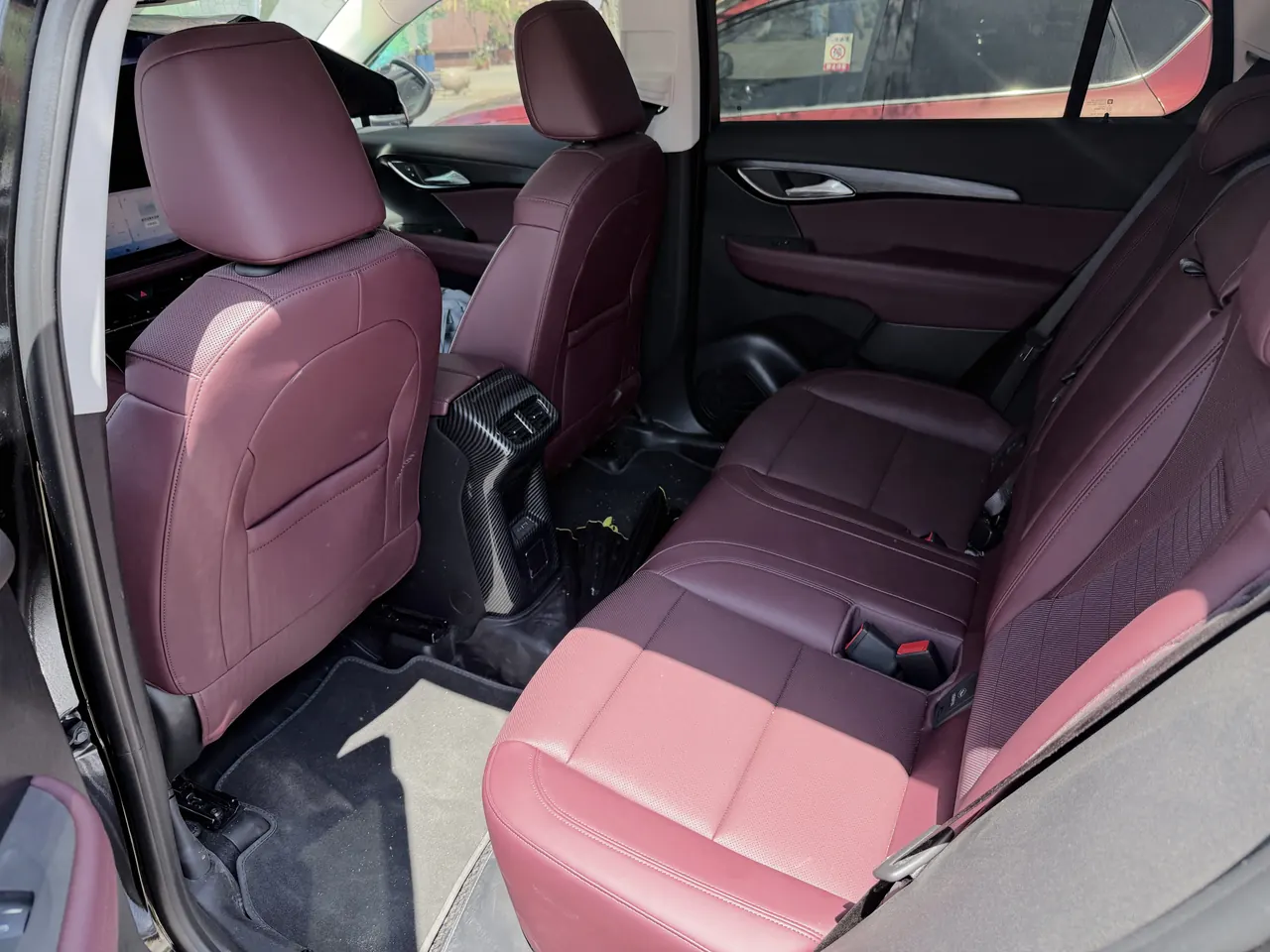 Buick 2026 Angkewei Plus 2.0T 28T Two-Drive Platinum Edition Automatic Gear 3