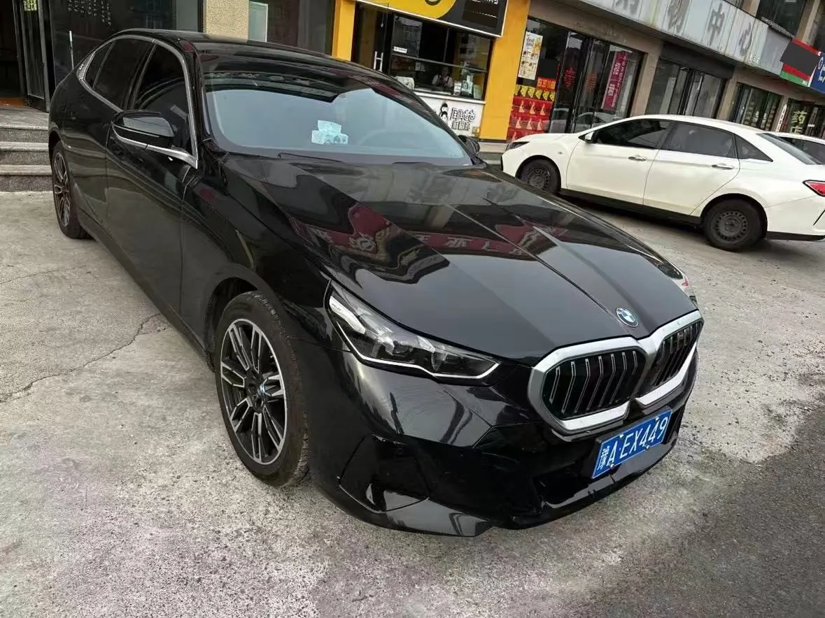 BMW 5 Series 2026 525Li 48V 2.0T M Sports Suit (Modified) Automatic Gear 2