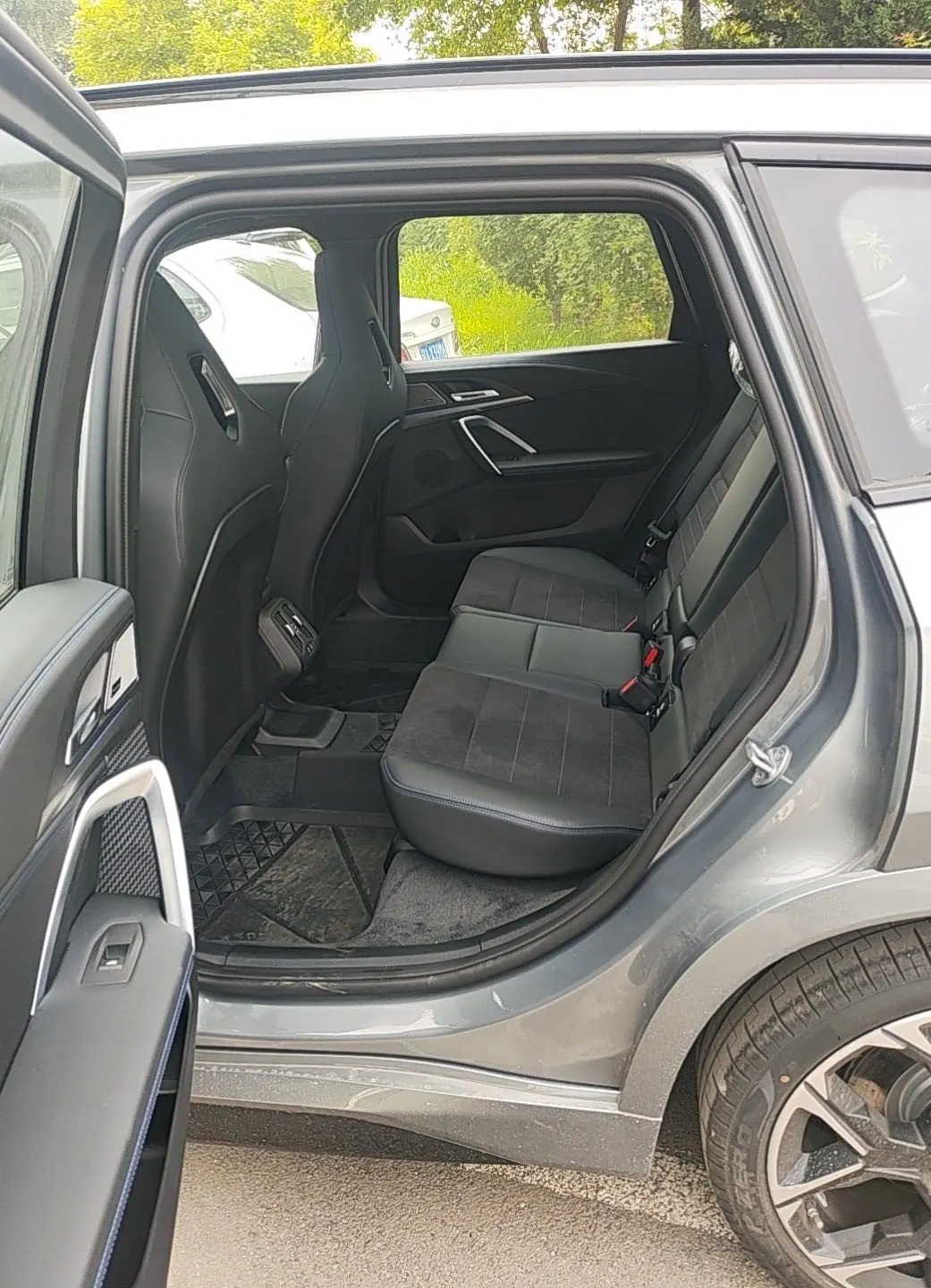BMW 2026 X1 M35Li 2.0T automatic gear 2